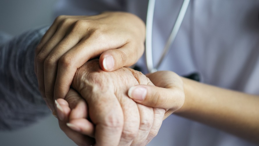 "La préparation à la fin de vie ne peut pas être solitaire" ©Freepik