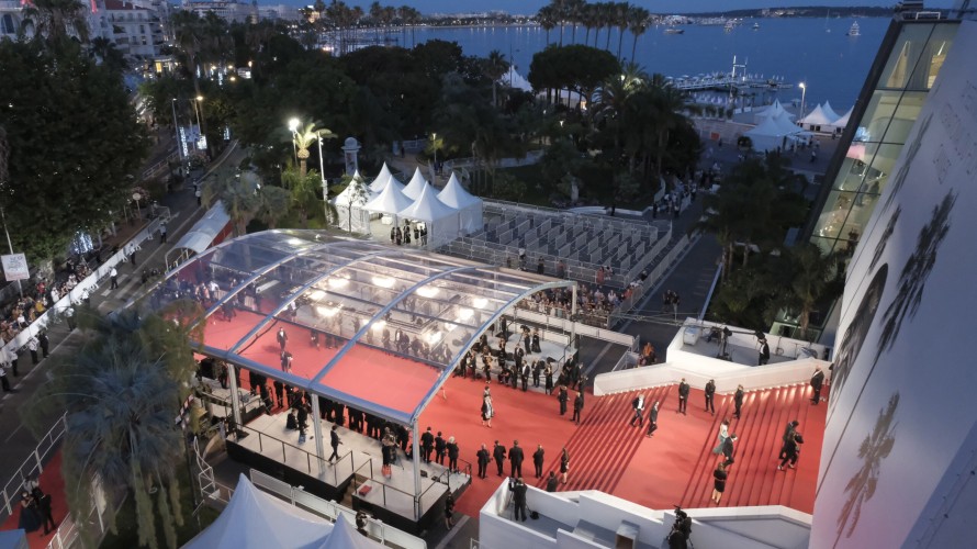La montée des marches de nuit - Festival de Cannes - Jean-Louis Hupe