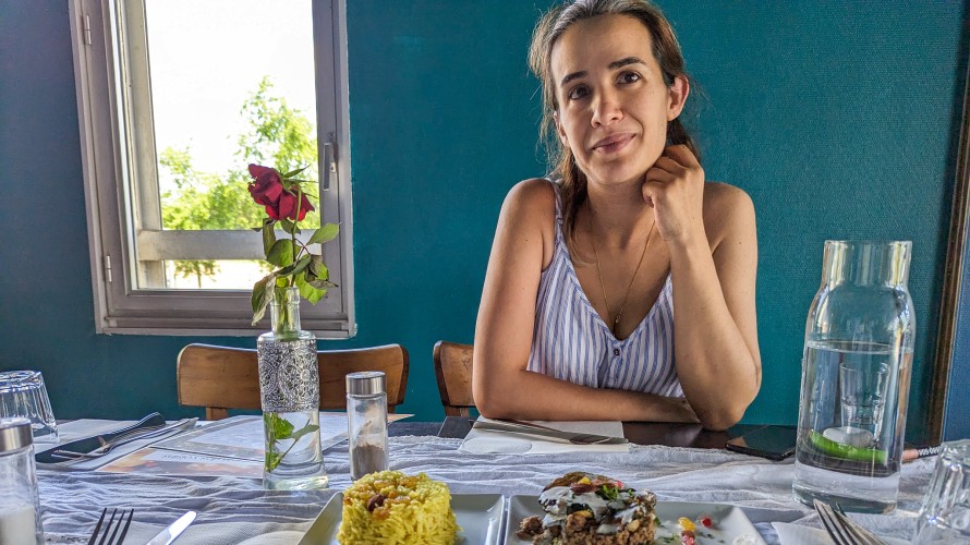 Ruba Khatib, créatrice de La Petite Syrienne et du restaurant Le coin des Amis (site des Grandes Voisines à Francheville) - © RCF Lyon (Didier Rodriguez)