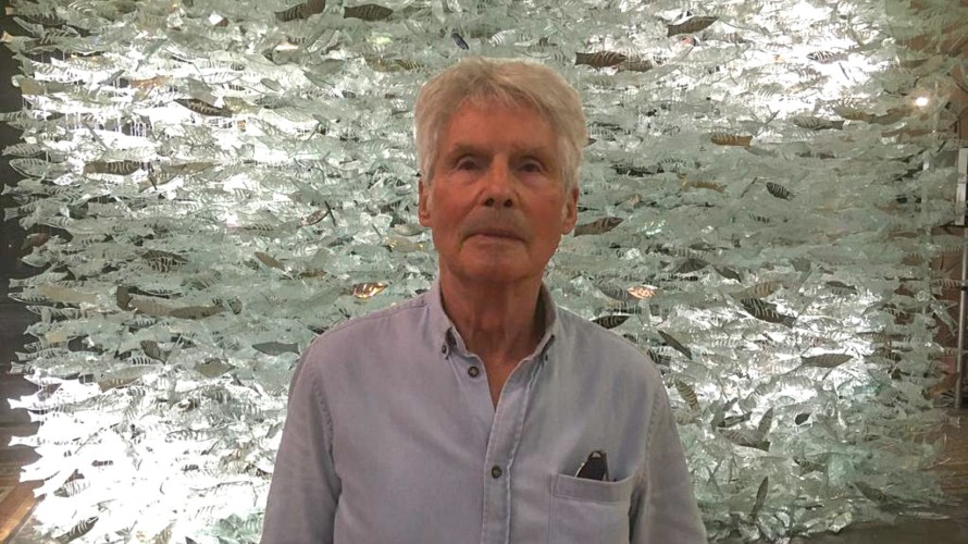 Marcoville devant son banc de poissons - © RCF Lyon