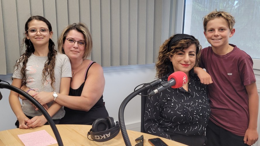 Marilyne Chautan (à g.) a lancé une pétition, qui recueille 1400 signatures. Victorien Duchet/RCF Haute-Savoie