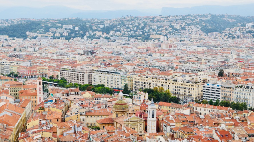 Nice - Photo de Roxana Crusemire sur Unsplash