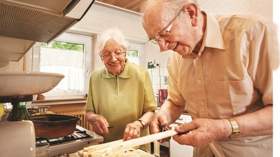 Séniors dans l'espace commun d'une Maison d'Alliance ©Maisons d'Alliance