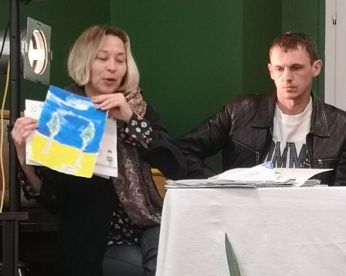 Dessins des enfants Ukrainiens en France pour leurs camarades en Ukraine 