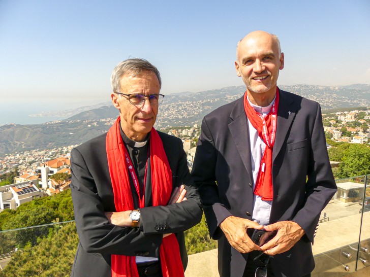 Mgr Olivier de Germay (archevêque de Lyon) et le père Xavier Grillon (curé de Sainte-Blandine) © RCF Lyon (JB Cocagne)