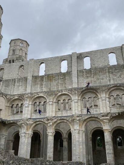 [Levant'i] Danse aérienne - Compagnie In Fine à l'Abbaye de Jumièges
