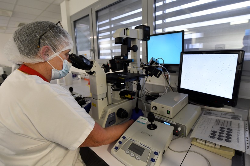 Les femmes peuvent faire un don d'ovocytes entre 18 et 38 ans. 