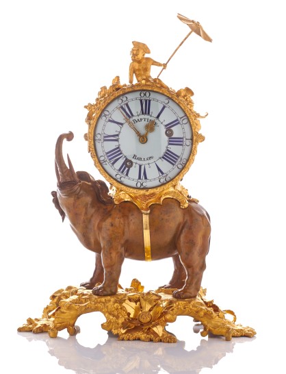 Pendule à l’éléphant en bronze ciselé, doré et patiné. Cadran signé Jean-Baptiste Baillon, mouvement signé Jean-baptiste baillon à paris N°1581 d’époque Louis XV – vers 1740-1744, H : 42 cm - ©Pascal Izarn