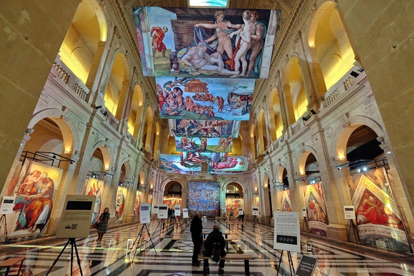 La Chapelle Sixtine dans le grand Hall du Palais de la Bourse (1)