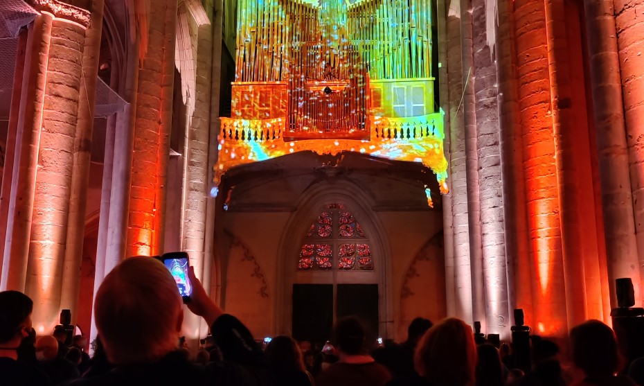 La cathédrale Saint-Étienne (Toul) illuminée par le mapping vidéo. ©Pauline Harré, RCF, juillet 2021