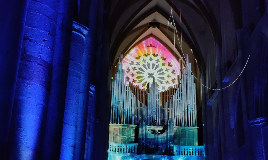 La cathédrale Saint-Étienne (Toul) illuminée par le mapping vidéo. ©Pauline Harré, RCF, juillet 2021