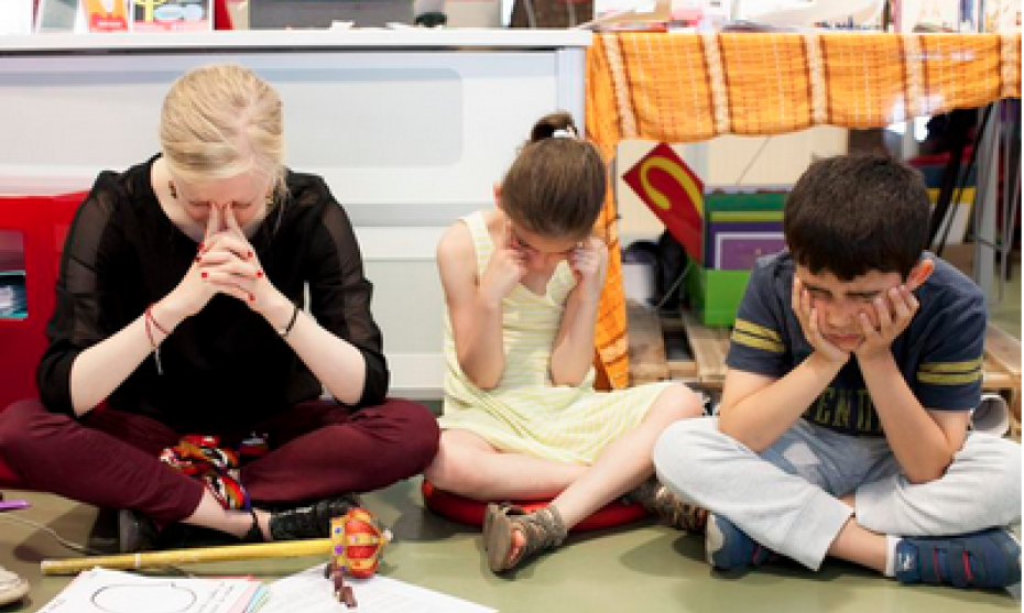 lapausephilo.fr - Johanna Hawken dans le cadre de ses ateliers-philo.
