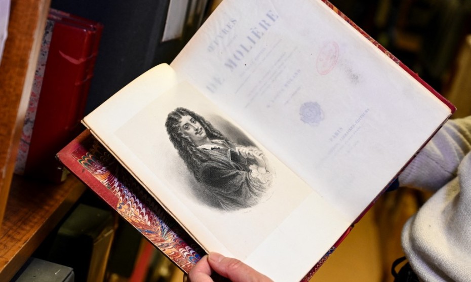 Anthologie ancienne des pièces de Molière à la librairie de la Comédie-Française (14/12/2021)  ©BERTRAND GUAY / AFP