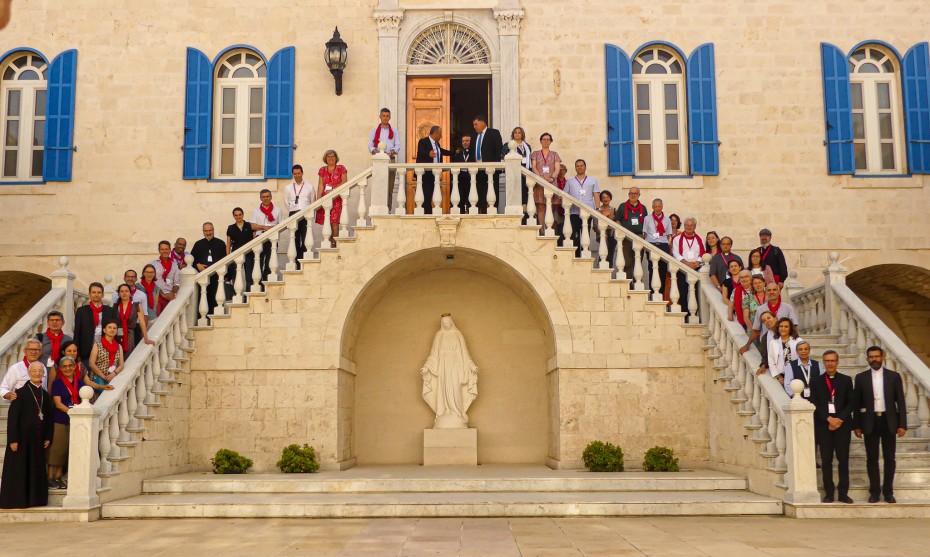Photo de groupe au patriarcat maronite de Bkerké © RCF Lyon (JB Cocagne)