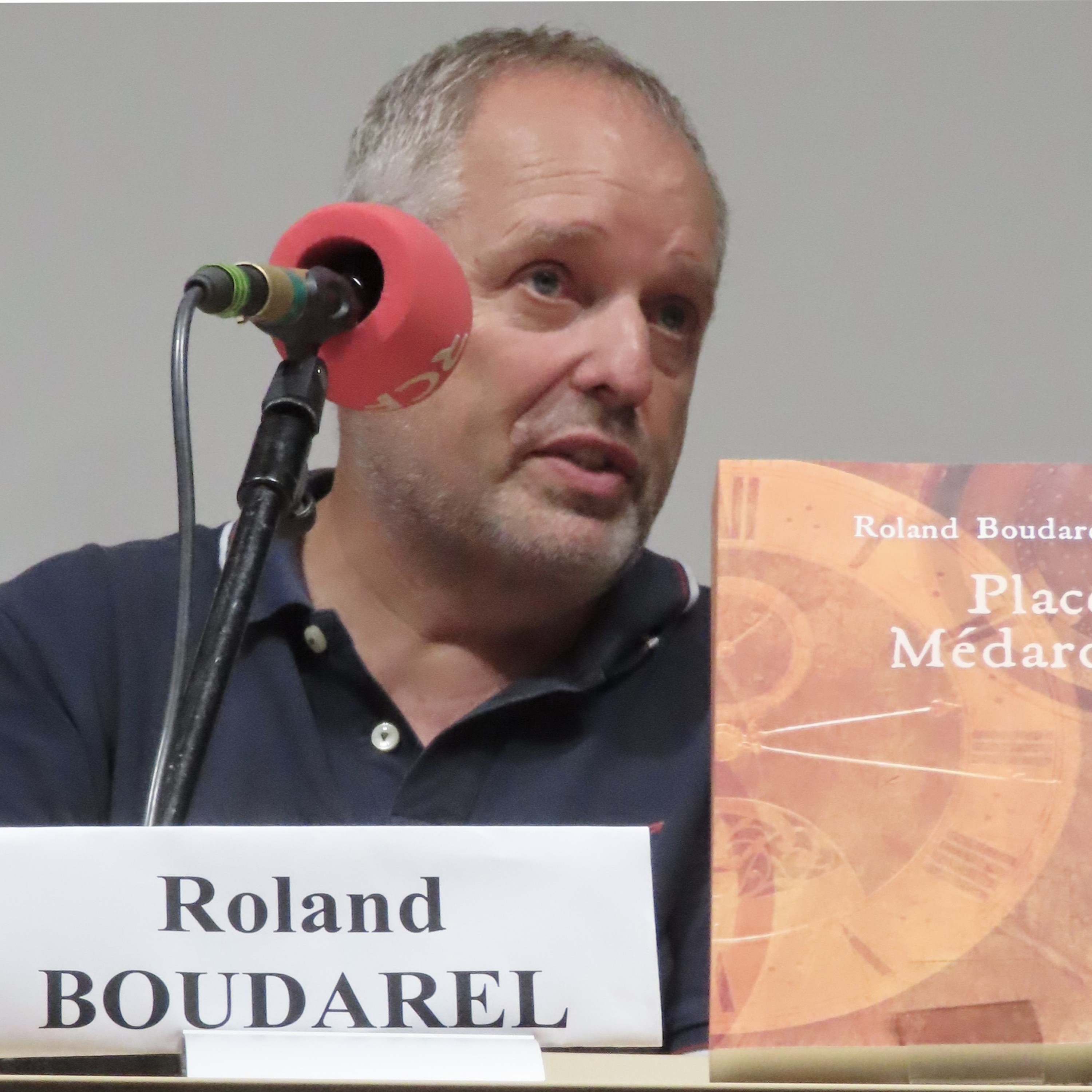 A plus d\'un titre