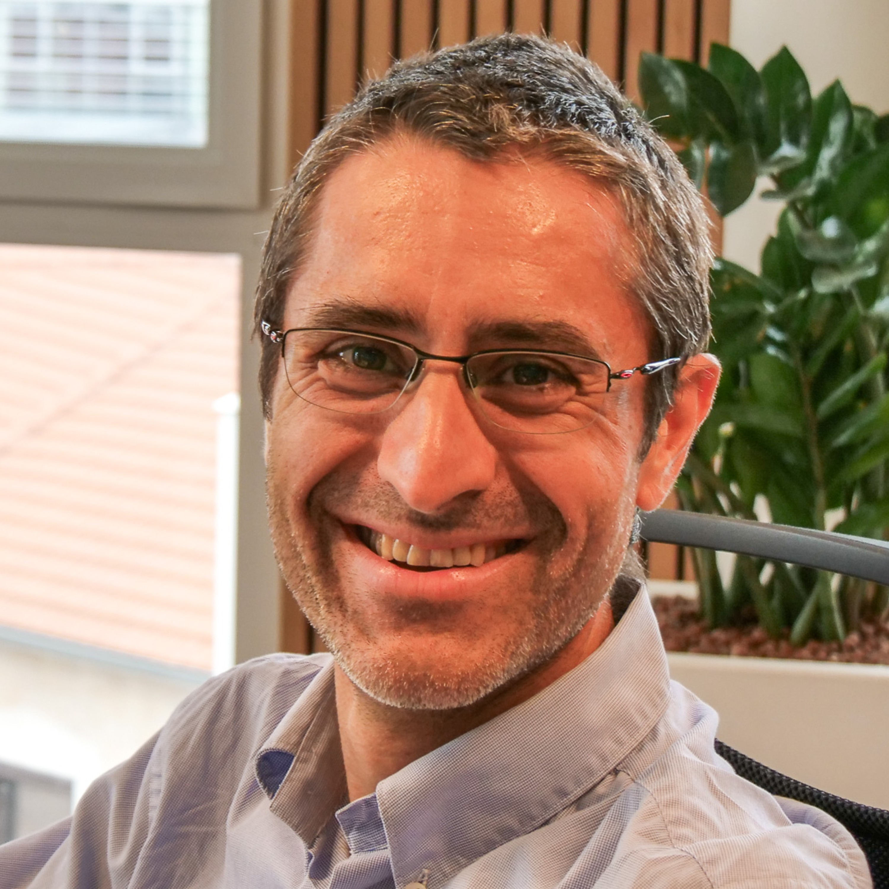 Dis, pourquoi ? · RCF Lyon